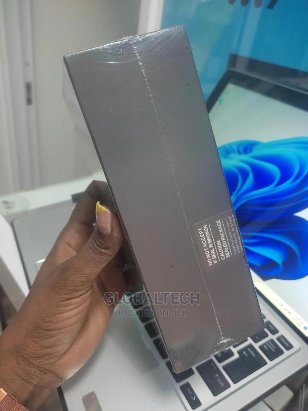 New Samsung Galaxy Note 10 Plus 256 GB Gold - thumbnail 3