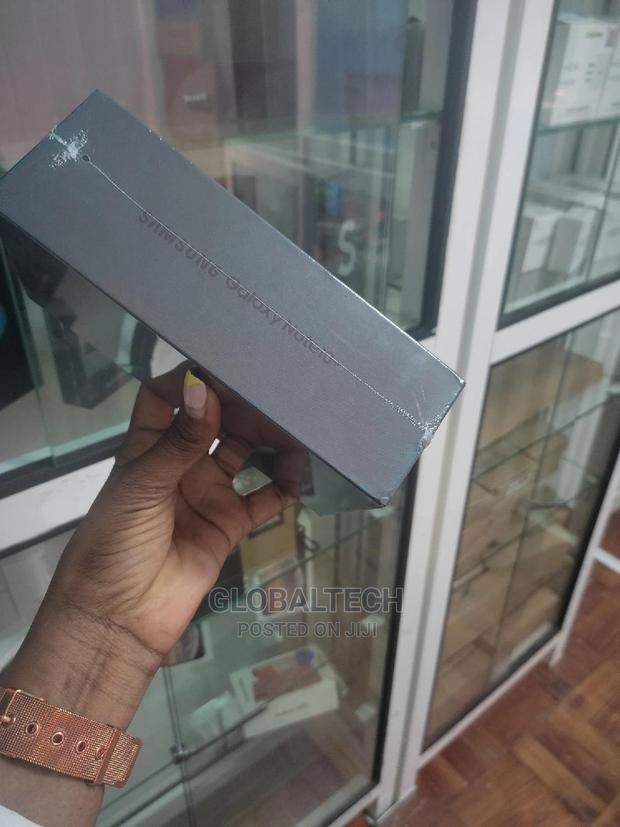 New Samsung Galaxy Note 10 Plus 256 GB Gold - thumbnail 6