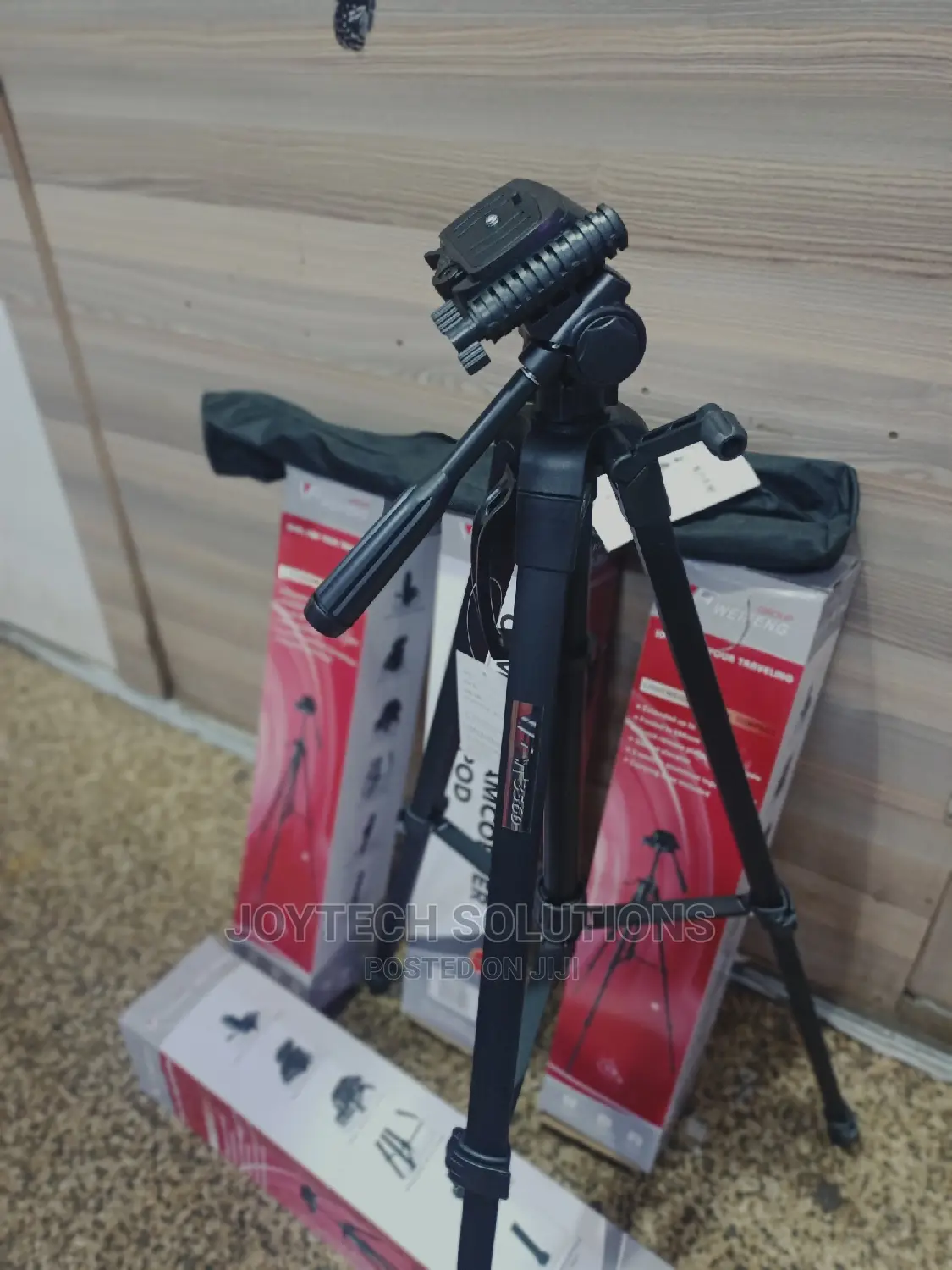 Maximum 2meter Phone /Camera Tripod Stand.