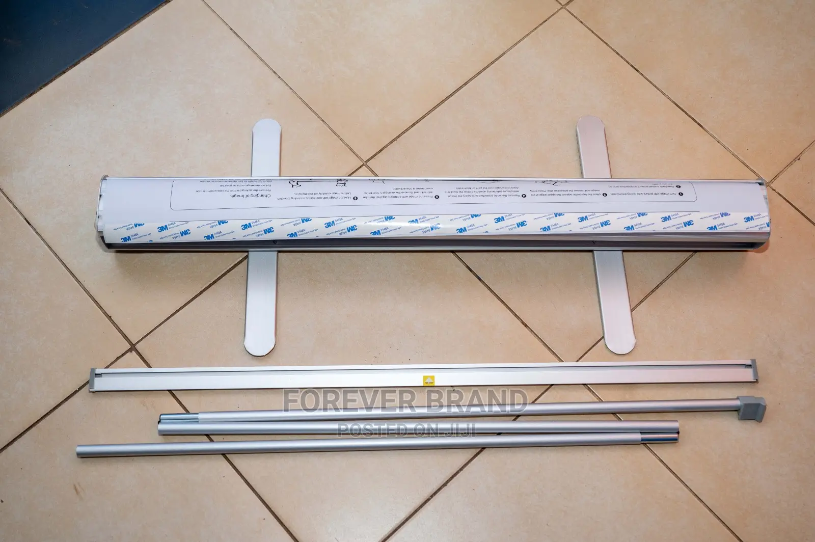 Narrow Roll Up Stand