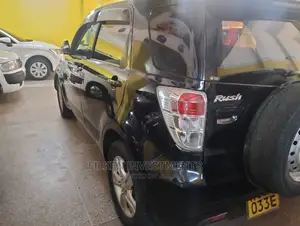 Toyota Rush 1.5 AWD 2008 Black