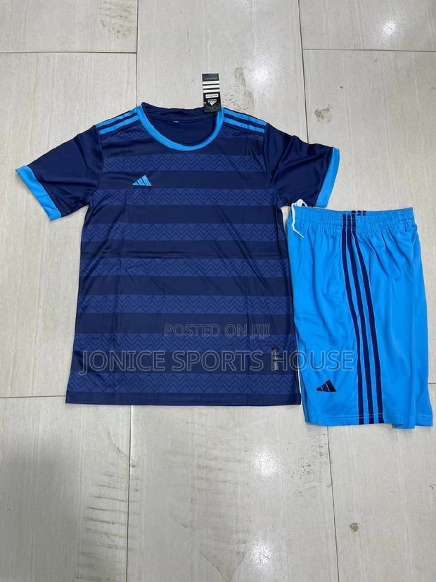 Quality Football Team Uniform - thumbnail 2