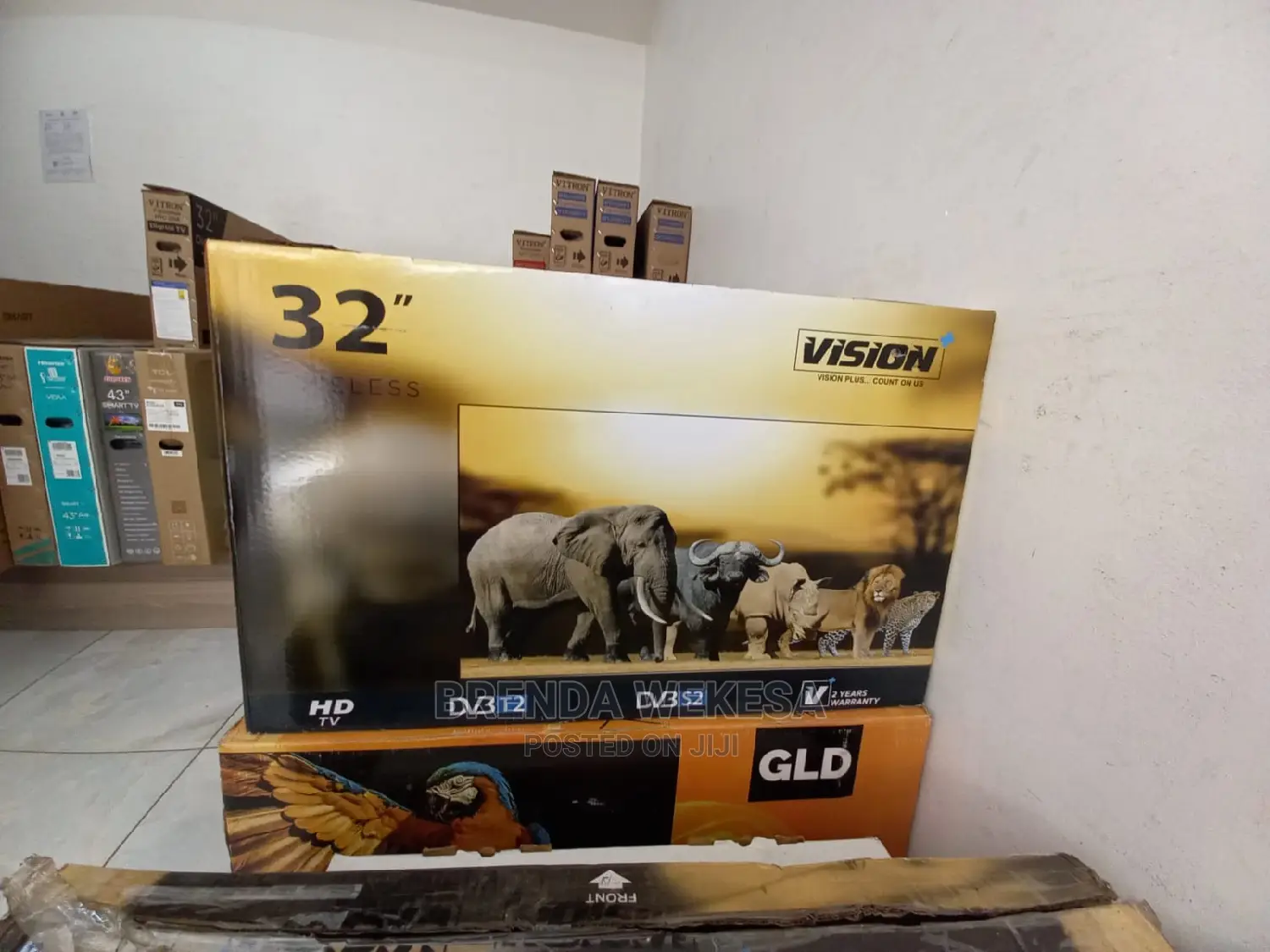 Vision PLUS 32 Inch Digital HD TV Vp8832d