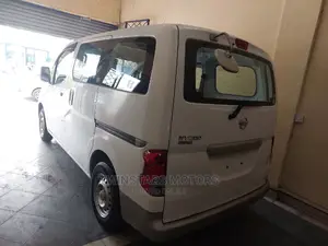 Nissan NV200 SV 2017 White