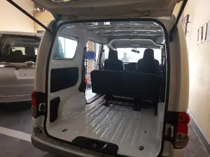 Nissan NV200 SV 2017 White