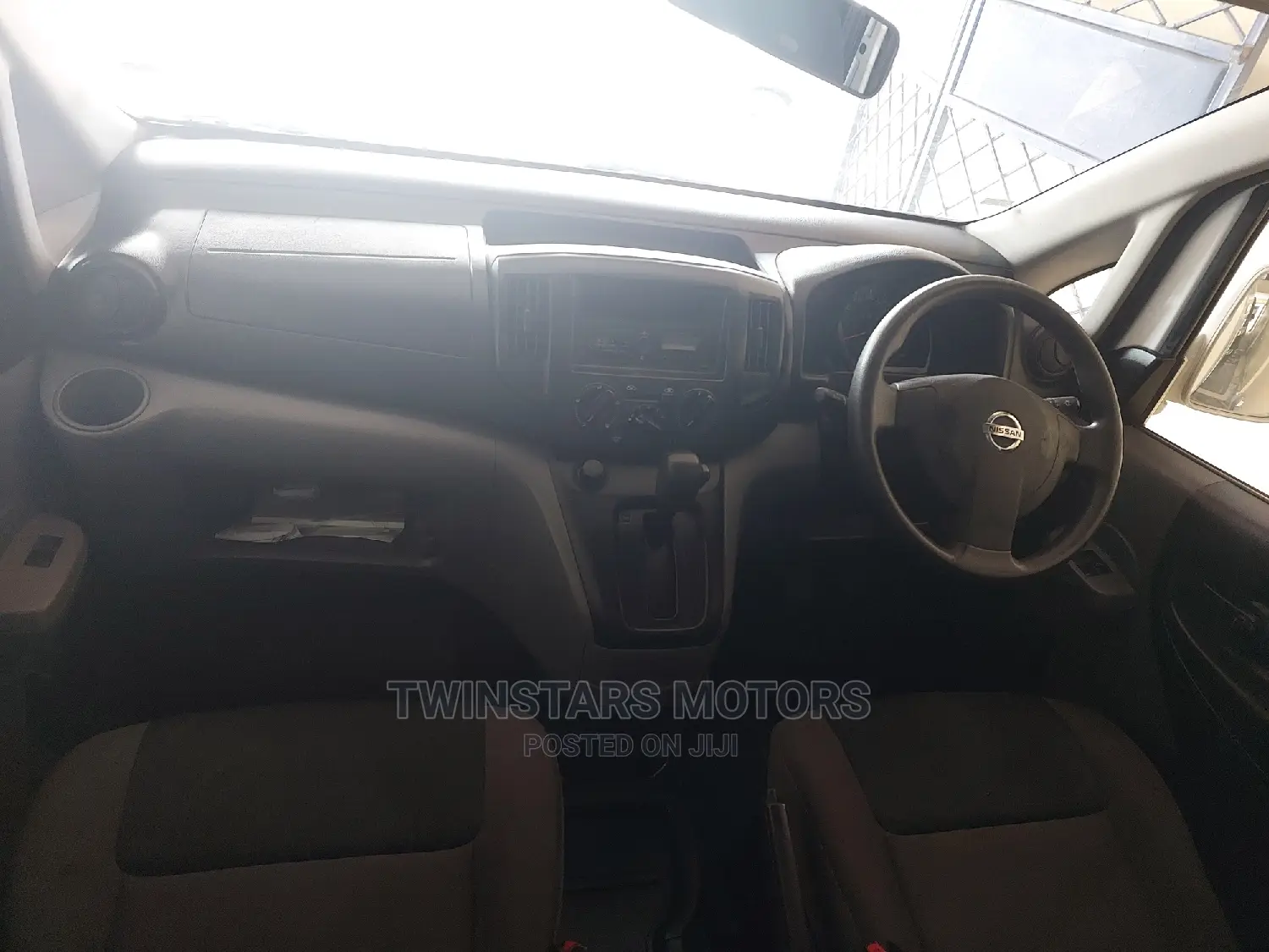 Nissan NV200 SV 2017 White
