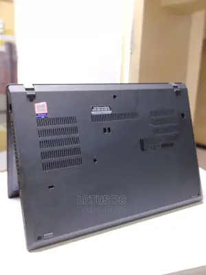 Laptop Lenovo Thinkpad T490s 16GB Intel Core I5 SSD 512GB