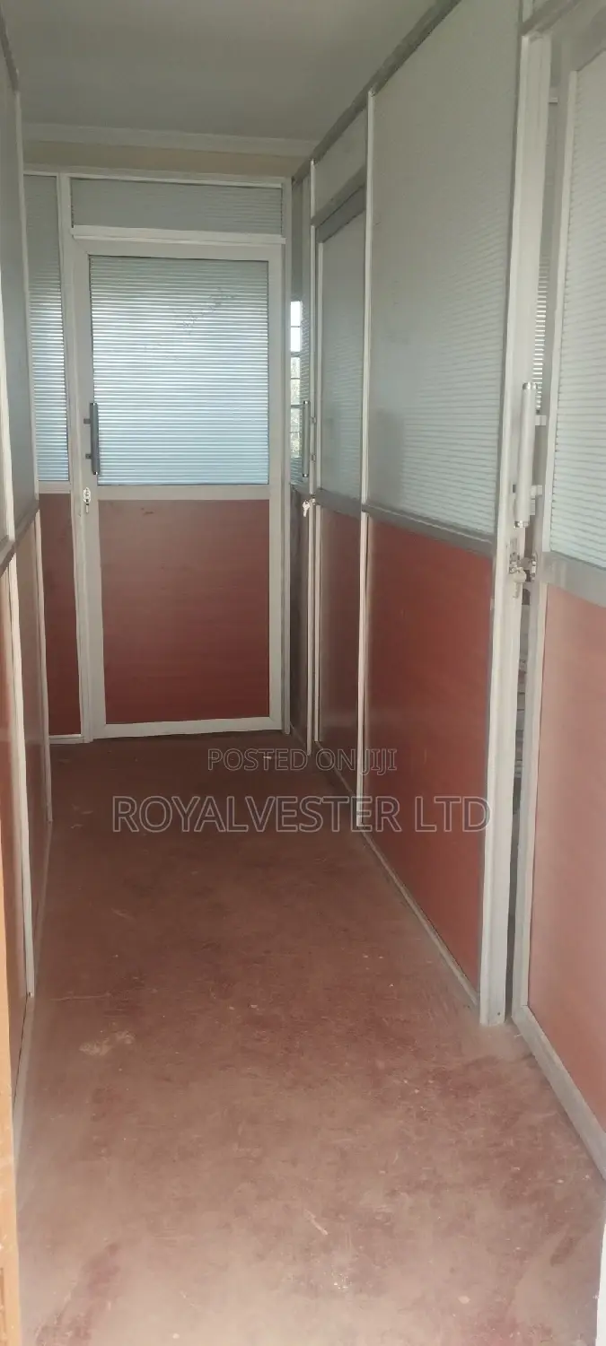 Alluminium Office Partitioning*