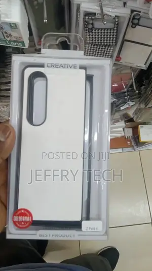 Samsung Galaxy Z Fold 4, Carbon Fiber Leather Soft TPU Shock