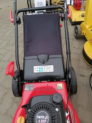 Gardening Push and Pull Lawnmower