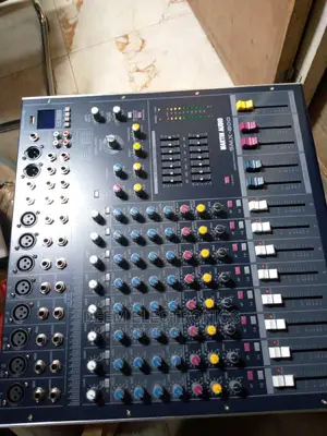 SMX-800 8channel Plain Mixer Martin Audio