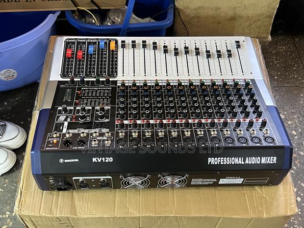 Powered PRO Mixer 12 Channel/ New