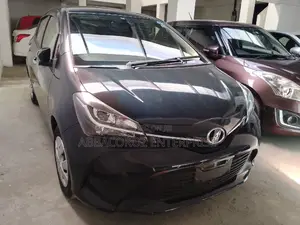 Toyota Vitz 2016 Black