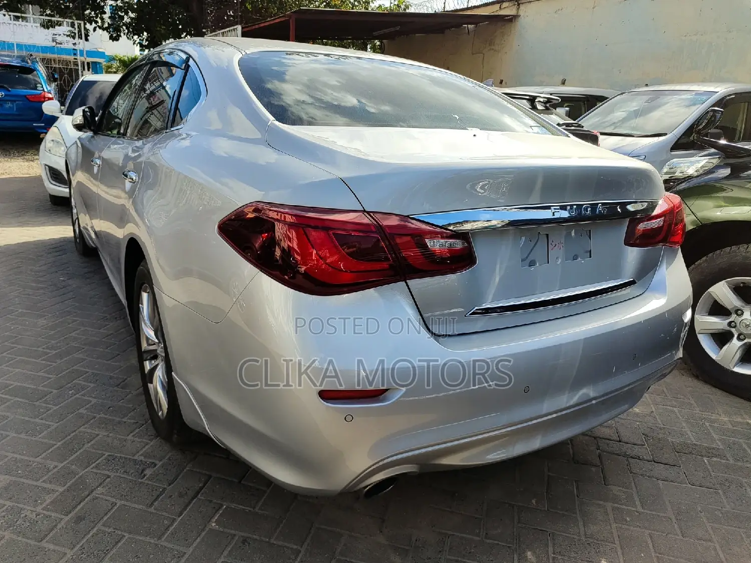 Nissan Fuga 2016 Silver