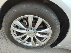 Nissan Fuga 2016 Silver