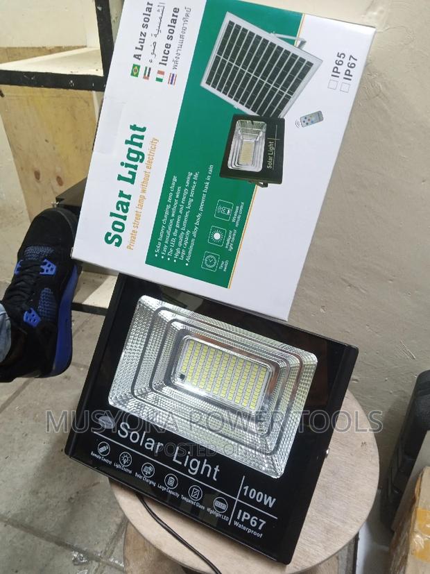 Waterproof 100watts Solar Flood Light - main view