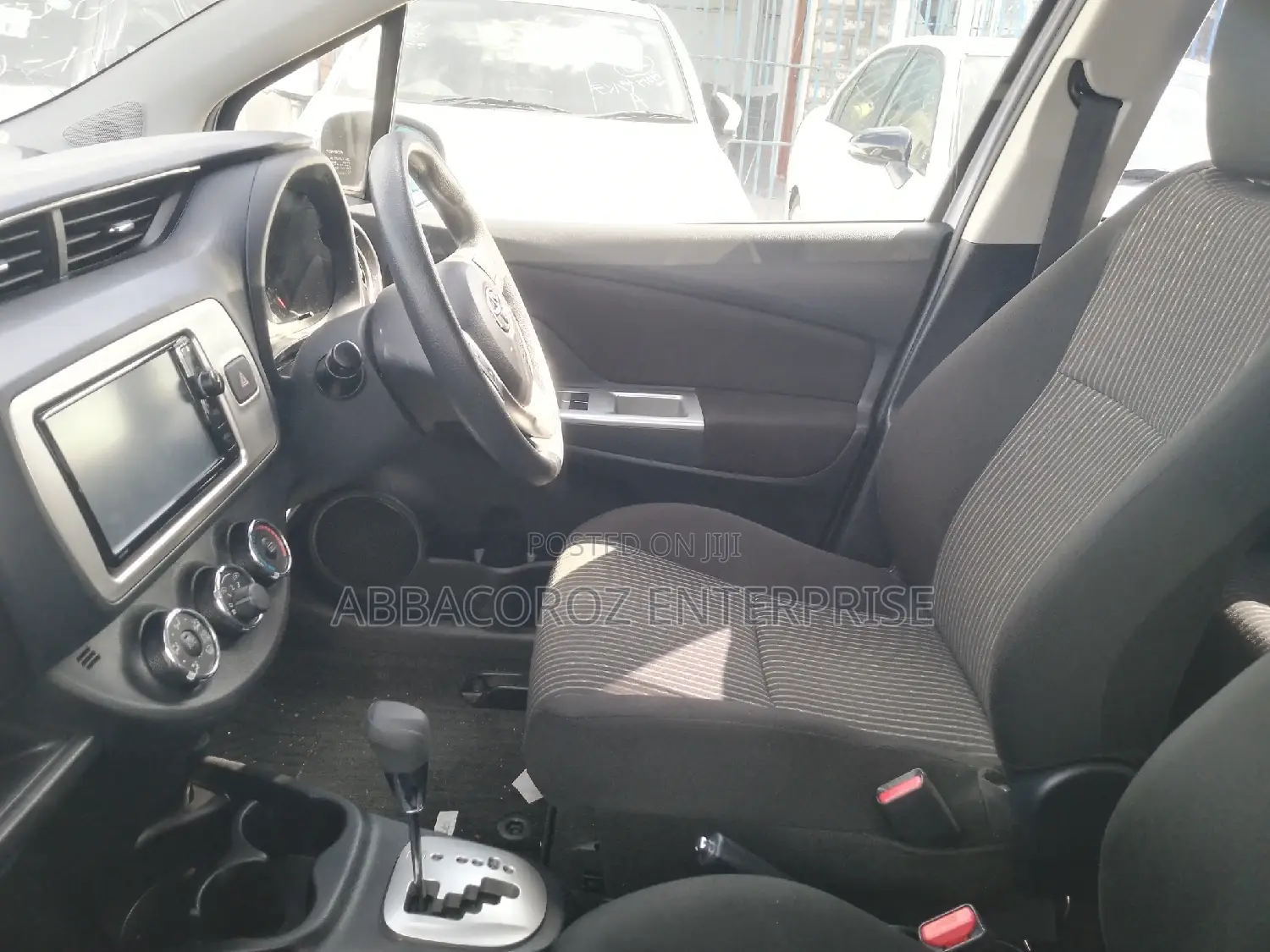 Toyota Vitz 2015 Blue