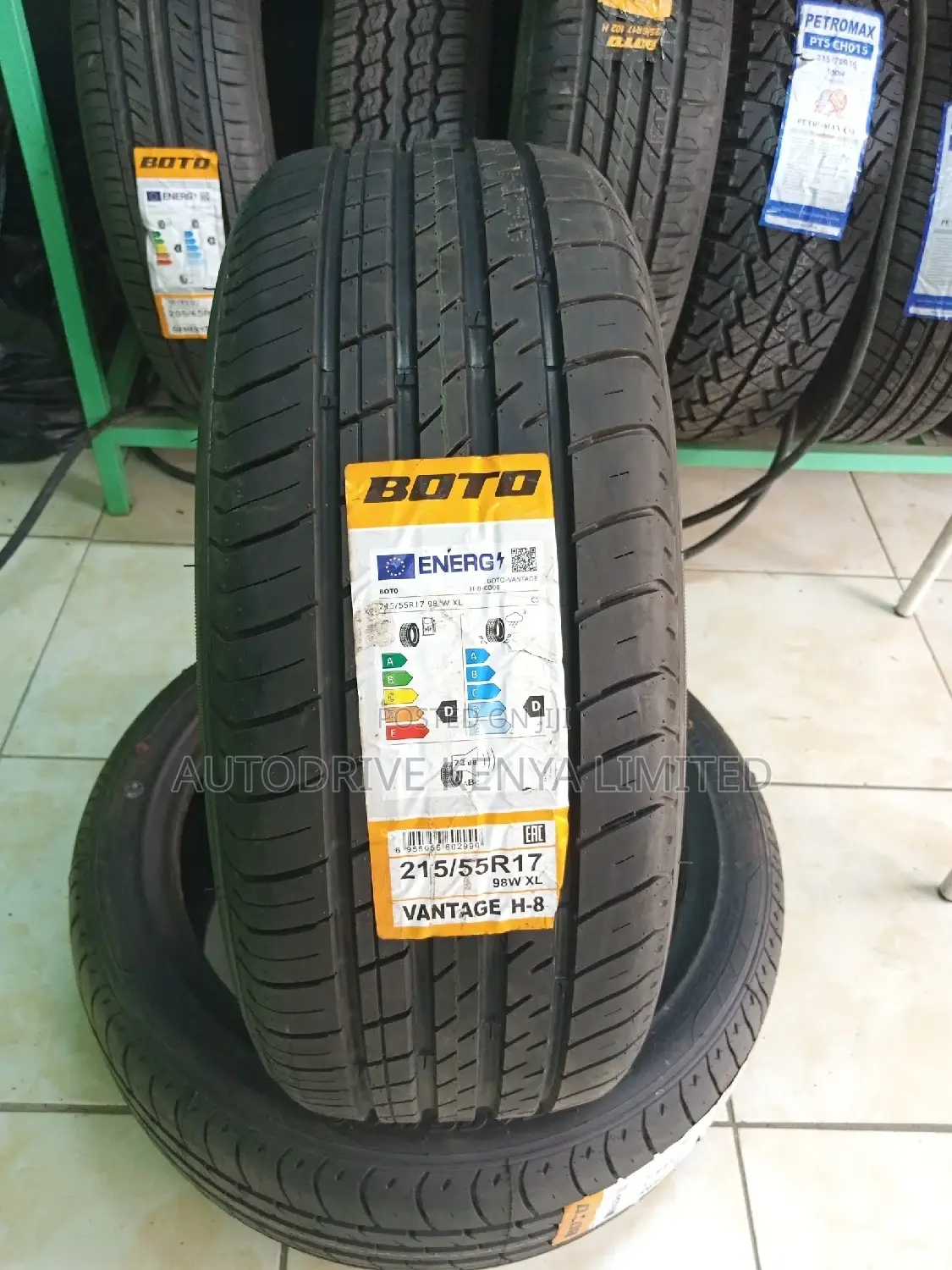 215/55r17 Boto Tyre