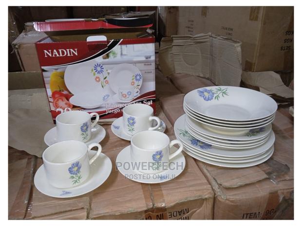 20pcs White Flowered Dinner Set. - main view
