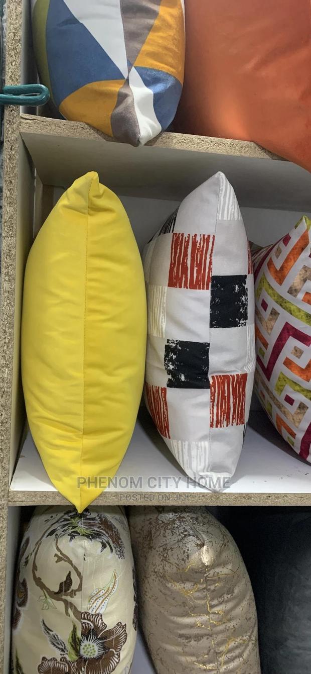 Throw Pillow Covers And Pillow - thumbnail 2