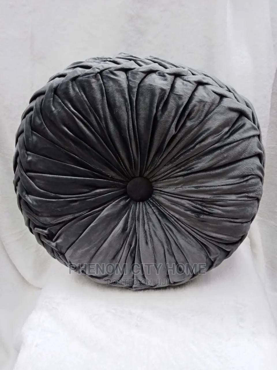 Elegant Round Decor Pillows