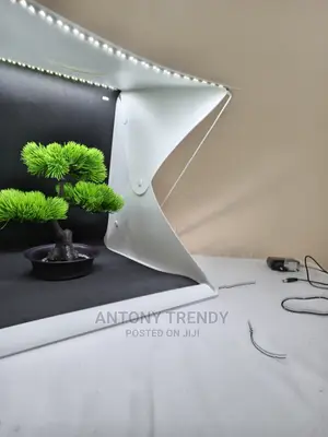 40 By 40 Light Tent LED White Light Dimmable