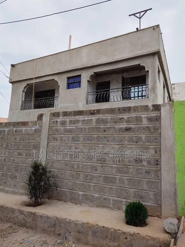 Furnished 4bdrm Maisonette in Murema, Kenyatta Road / Theta for sale