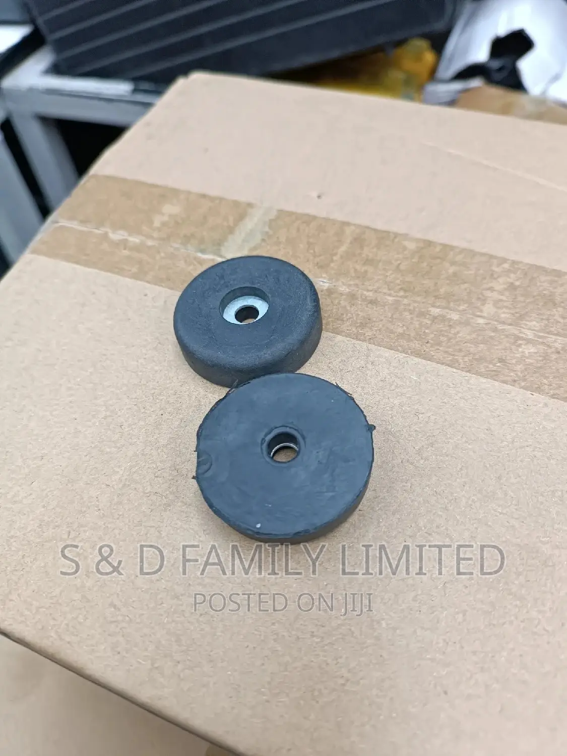 Rubber Base for Speaker Cabinet