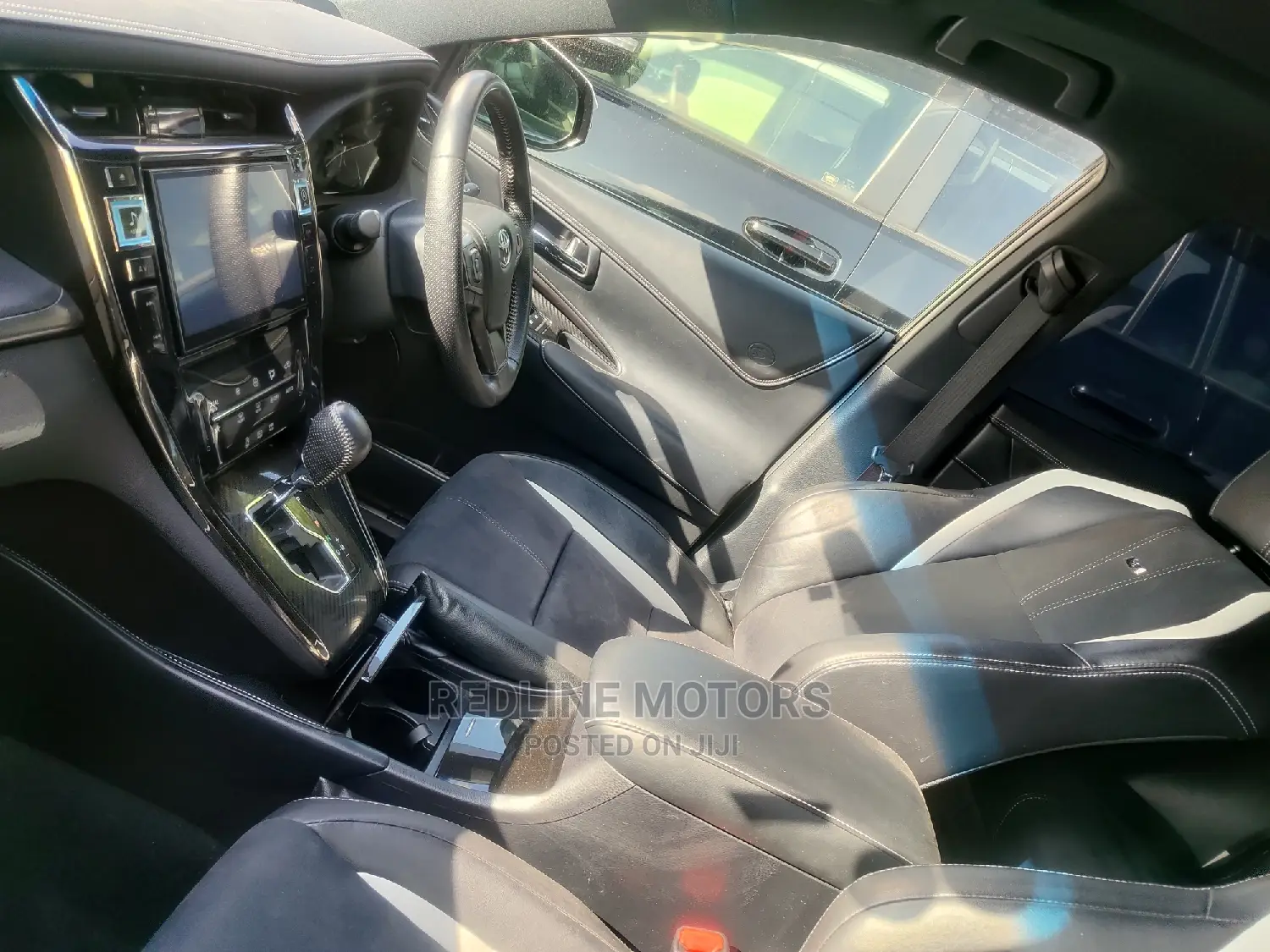 Toyota Harrier 2.0 Turbo 4WD 2017 White