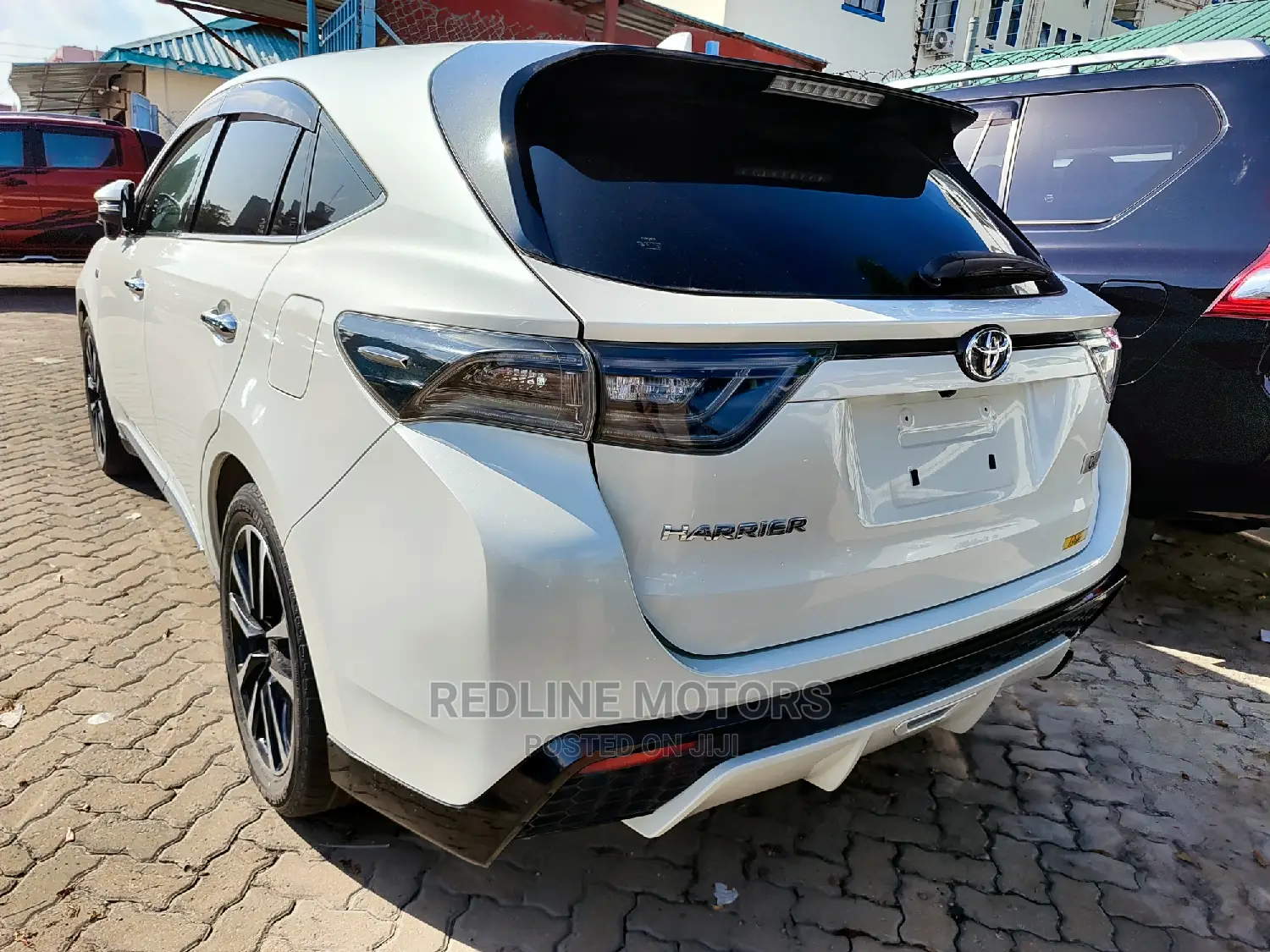 Toyota Harrier 2.0 Turbo 4WD 2017 White