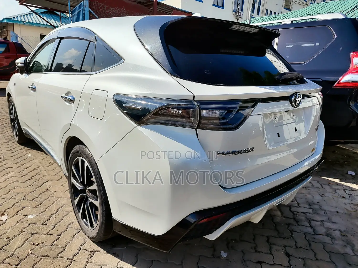 Toyota Harrier 2.0 Turbo 4WD 2017 White