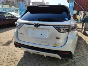 Toyota Harrier 2.0 Turbo 4WD 2017 White