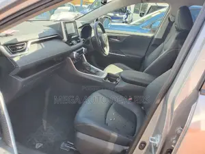 Toyota RAV4 2020 Silver