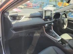 Toyota RAV4 2020 Silver