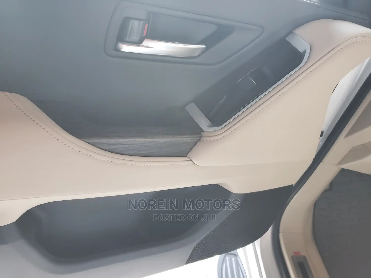 Toyota Land Cruiser 2023 Off white