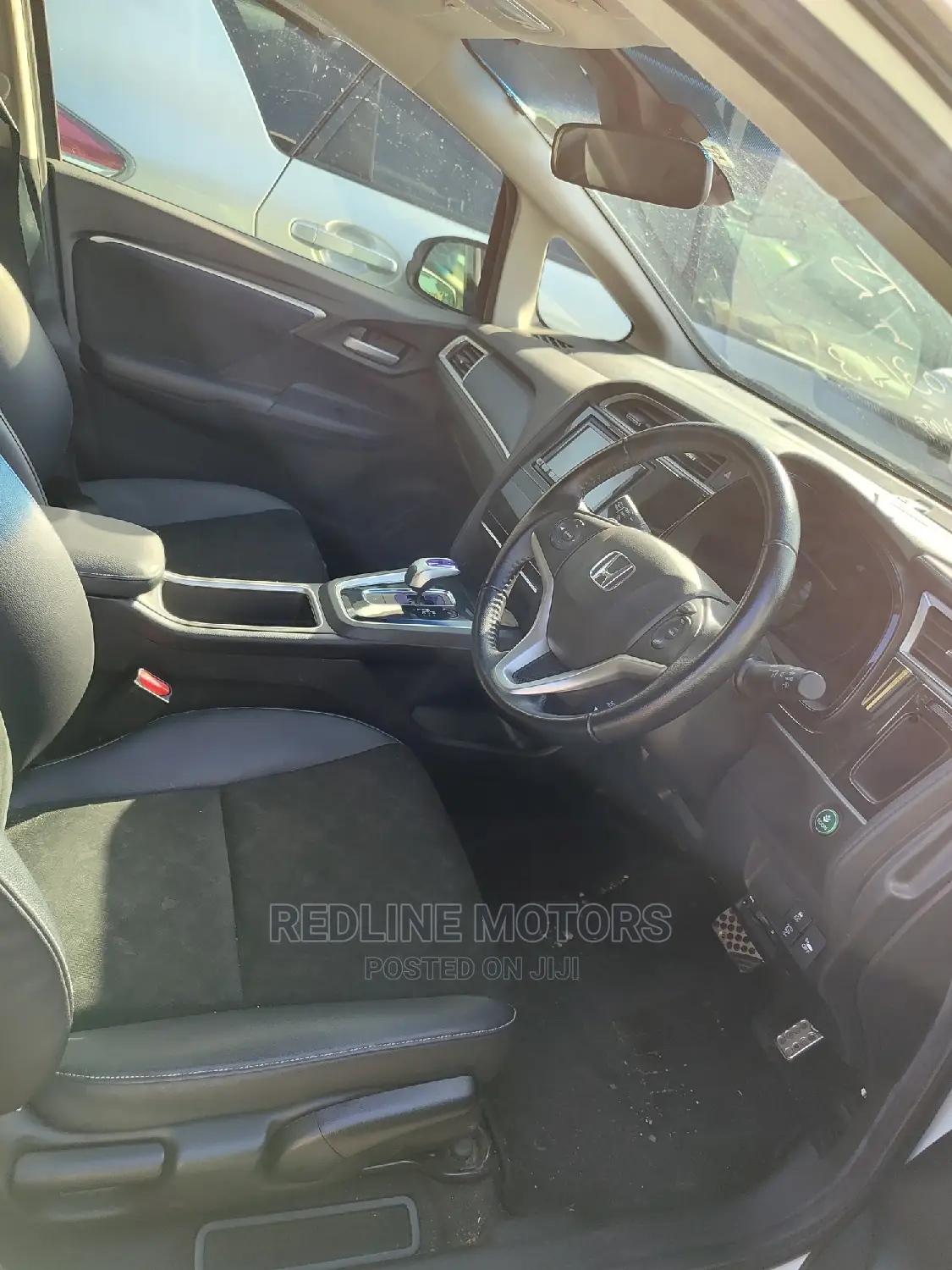 Honda Fit Shuttle 1.5 Hybrid 2WD 2016 White