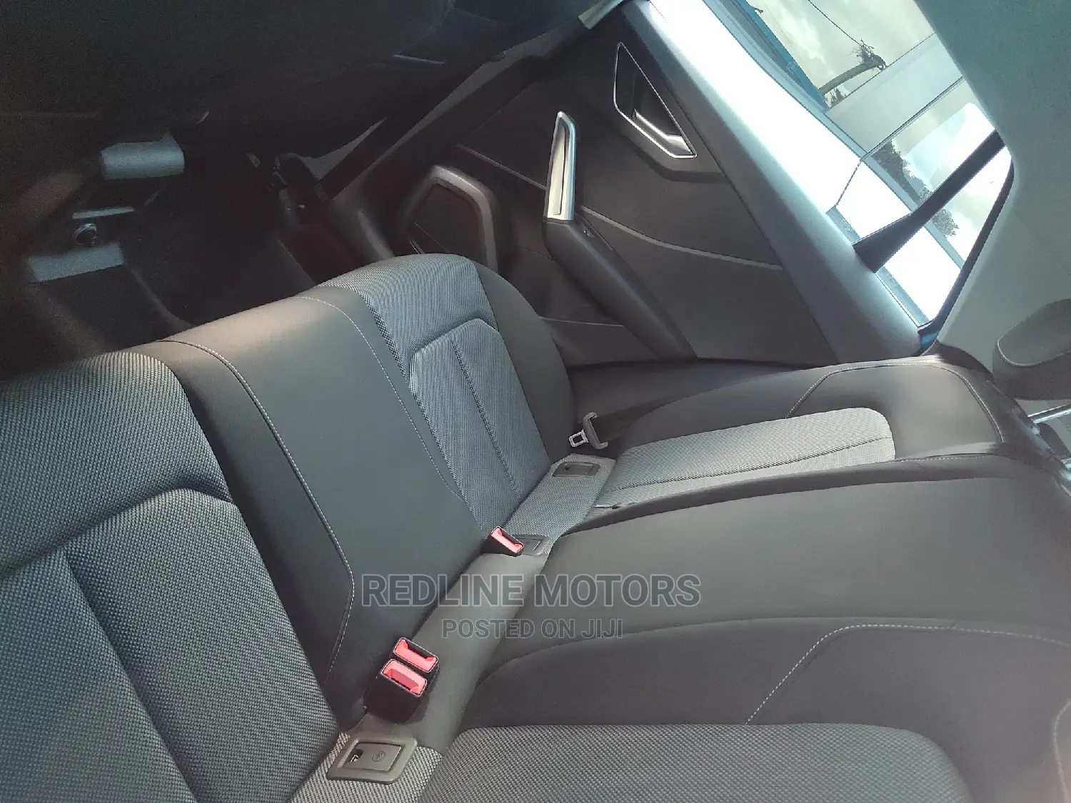 Audi Q2 2017 Blue
