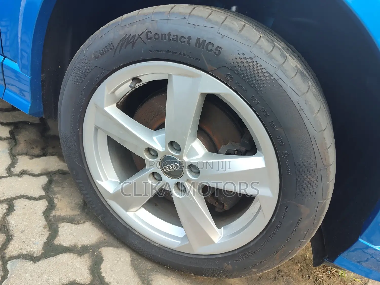 Audi Q2 2017 Blue