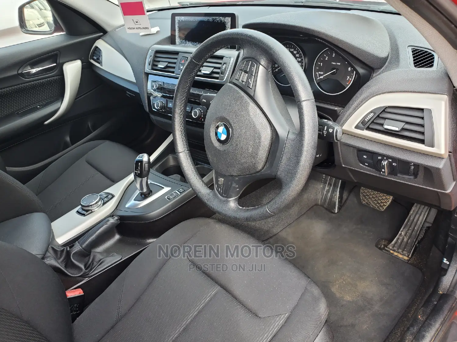 BMW 118i 2016 Red