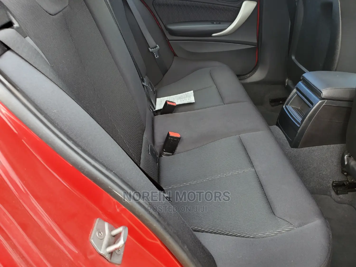 BMW 118i 2016 Red