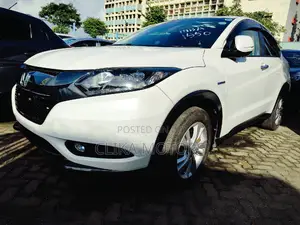 Honda Vezel 1.5 4WD 2016 Pearl