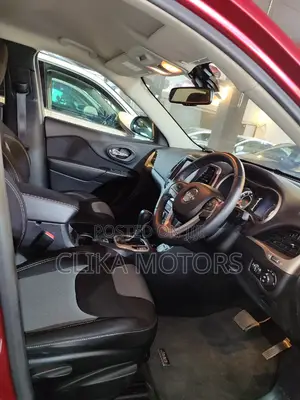 Jeep Grand Cherokee 2017 Red
