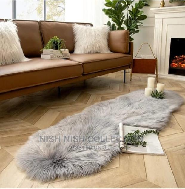 Fur Bedside Mat - thumbnail 2