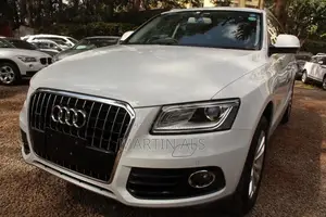 Audi Q5 2.0T Premium AWD quattro 2016 in White