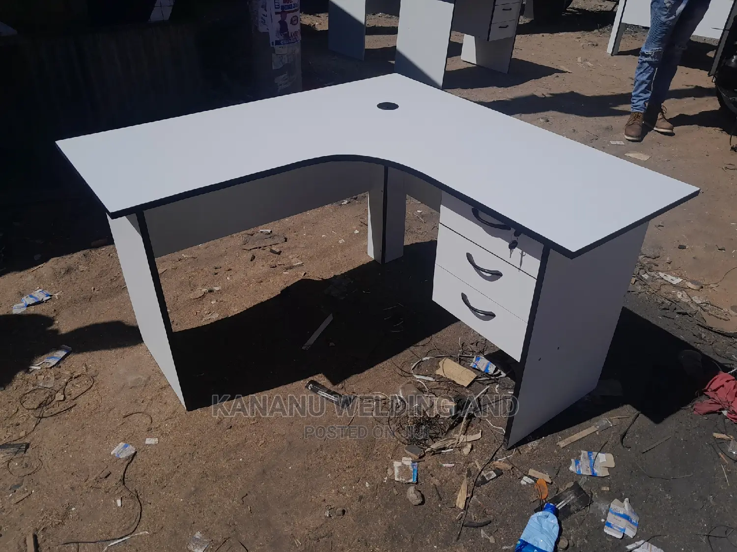 L-Shape Office Desk