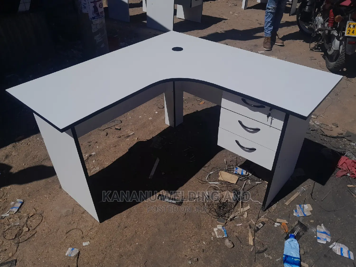 L-Shape Office Desk