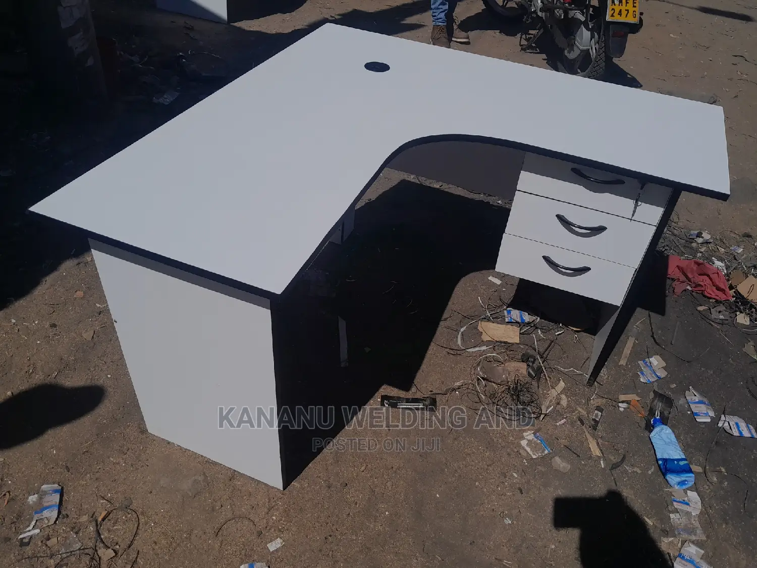 L-Shape Office Desk