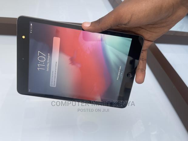Apple iPad mini 2 16 GB Gray - thumbnail 2