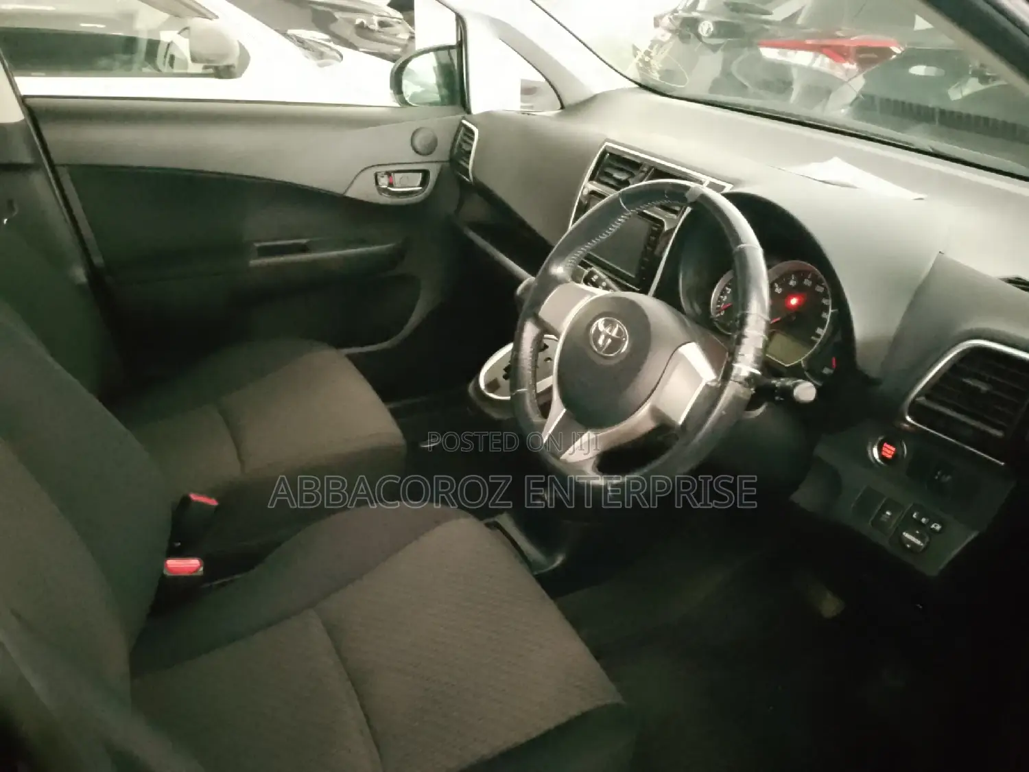 Toyota Ractis 2016 Black