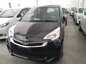 Toyota Ractis 2016 Black